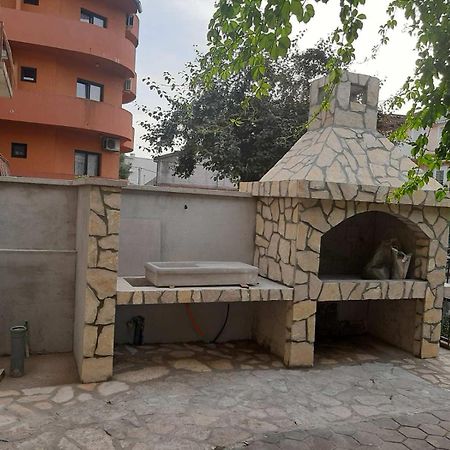 Apartmani Lucia Biograd Biograd Na Moru Esterno foto