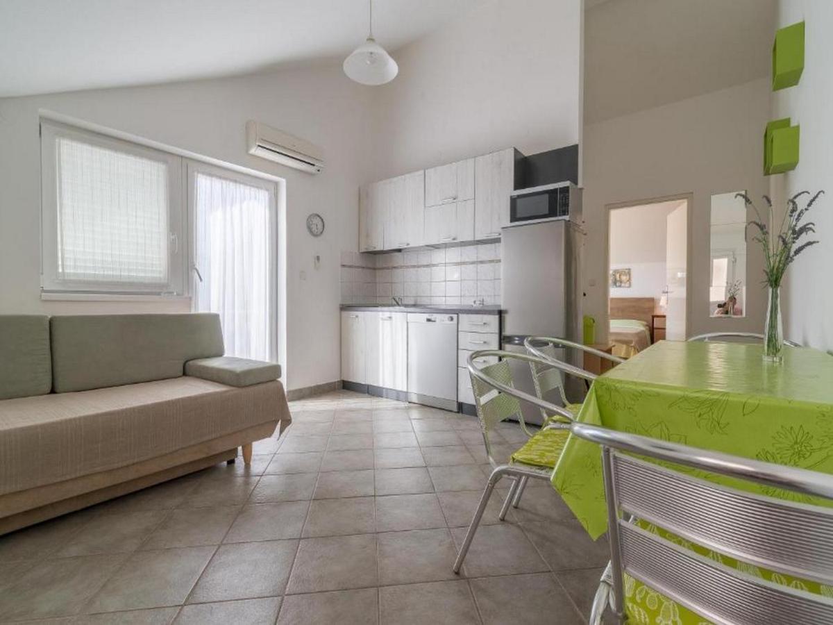 Apartmani Lucia Biograd Biograd Na Moru Esterno foto