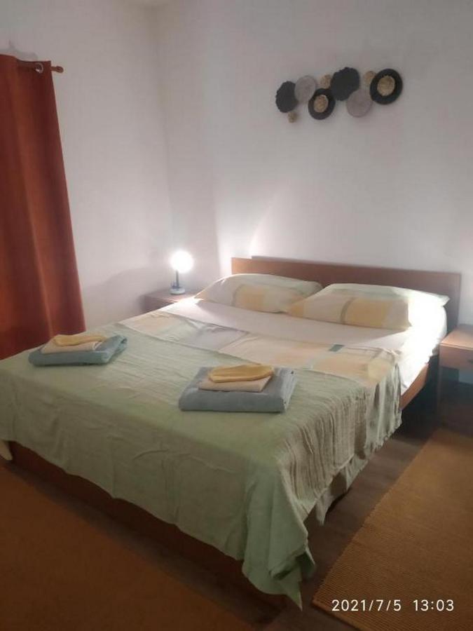 Apartmani Lucia Biograd Biograd Na Moru Esterno foto