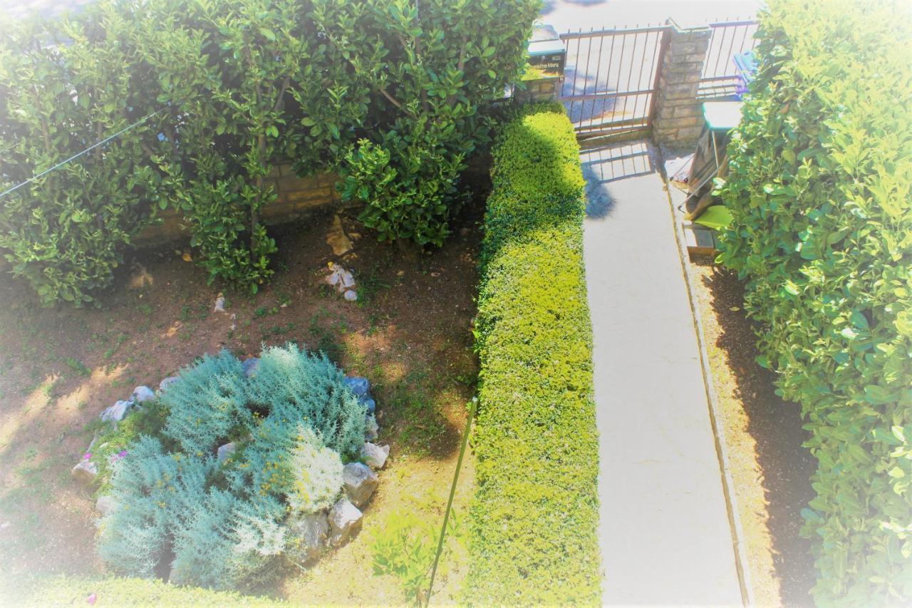 Apartmani Lucia Biograd Biograd Na Moru Esterno foto