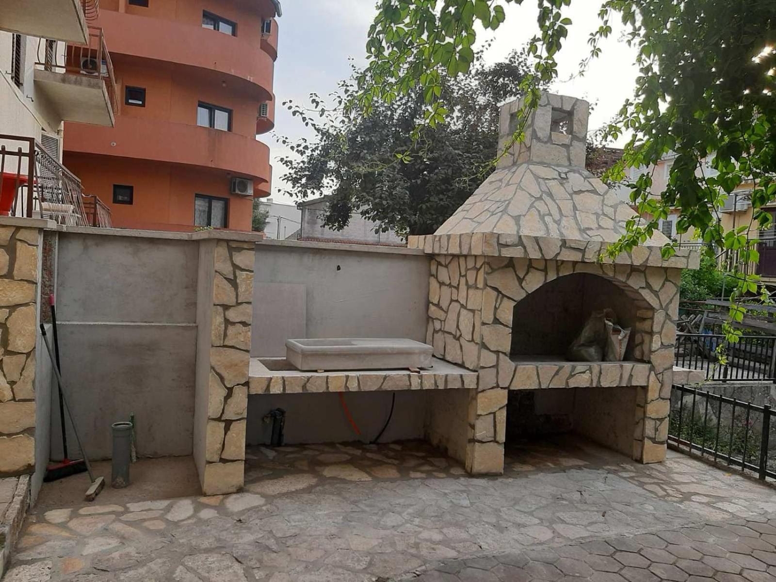 Apartmani Lucia Biograd Biograd Na Moru Esterno foto